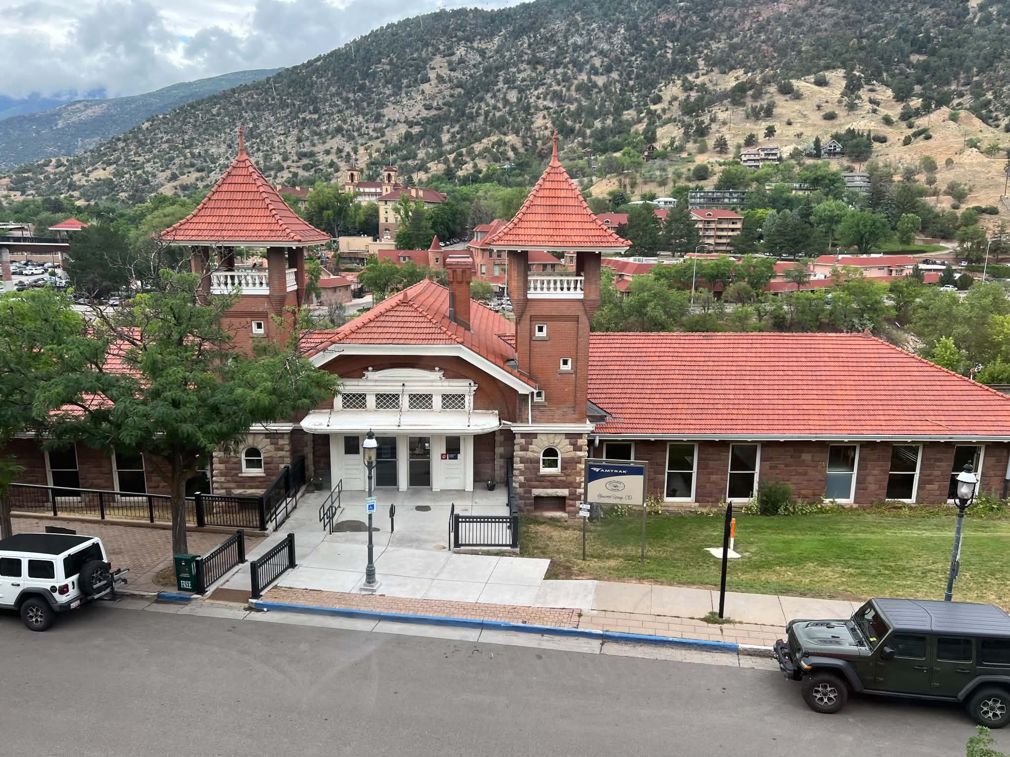 Glenwood Springs Amtrak Station